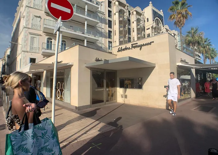 Commandant Andre Apartment Cannes